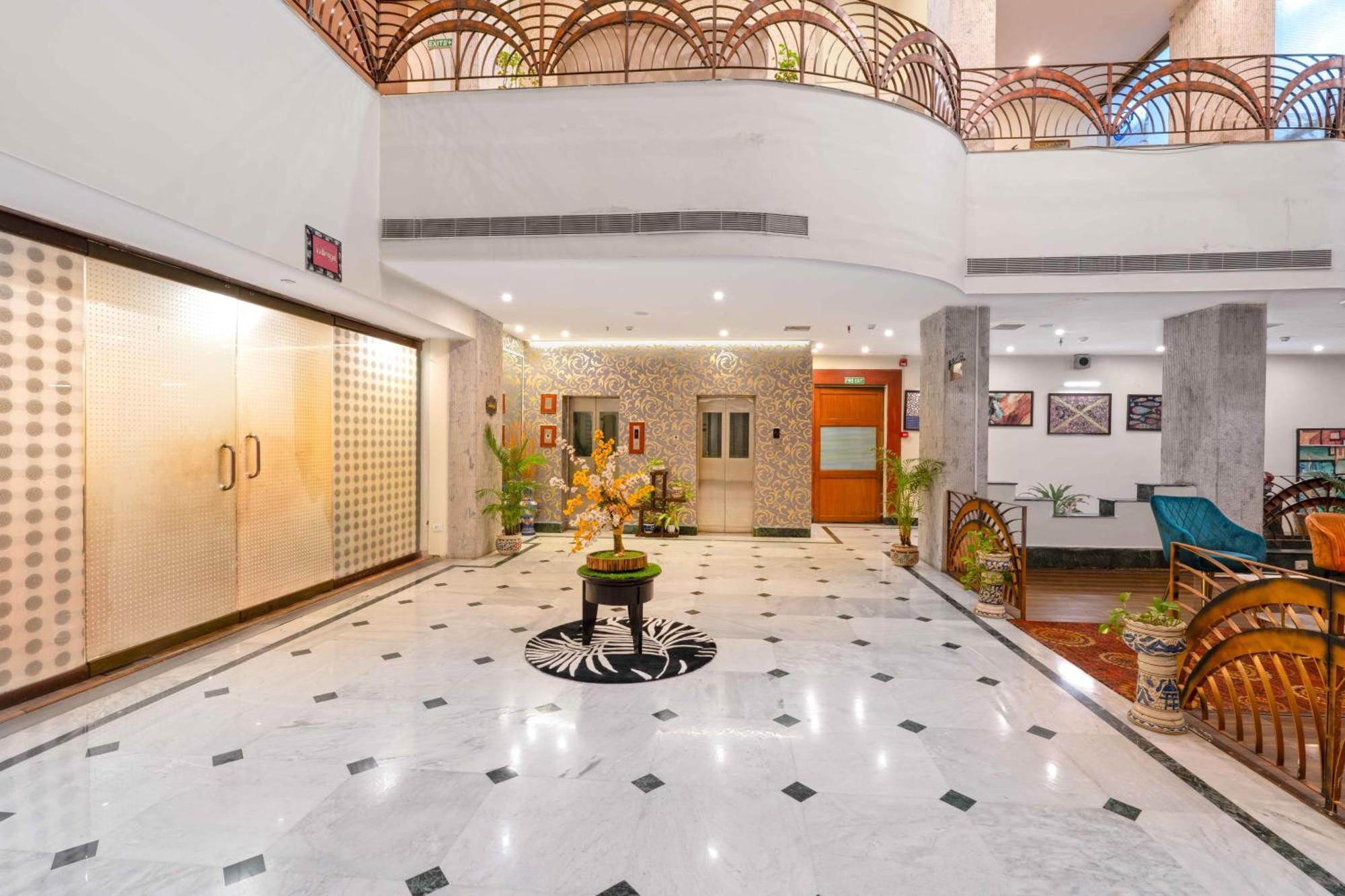 Indismart Hotel Kolkata Exterior photo