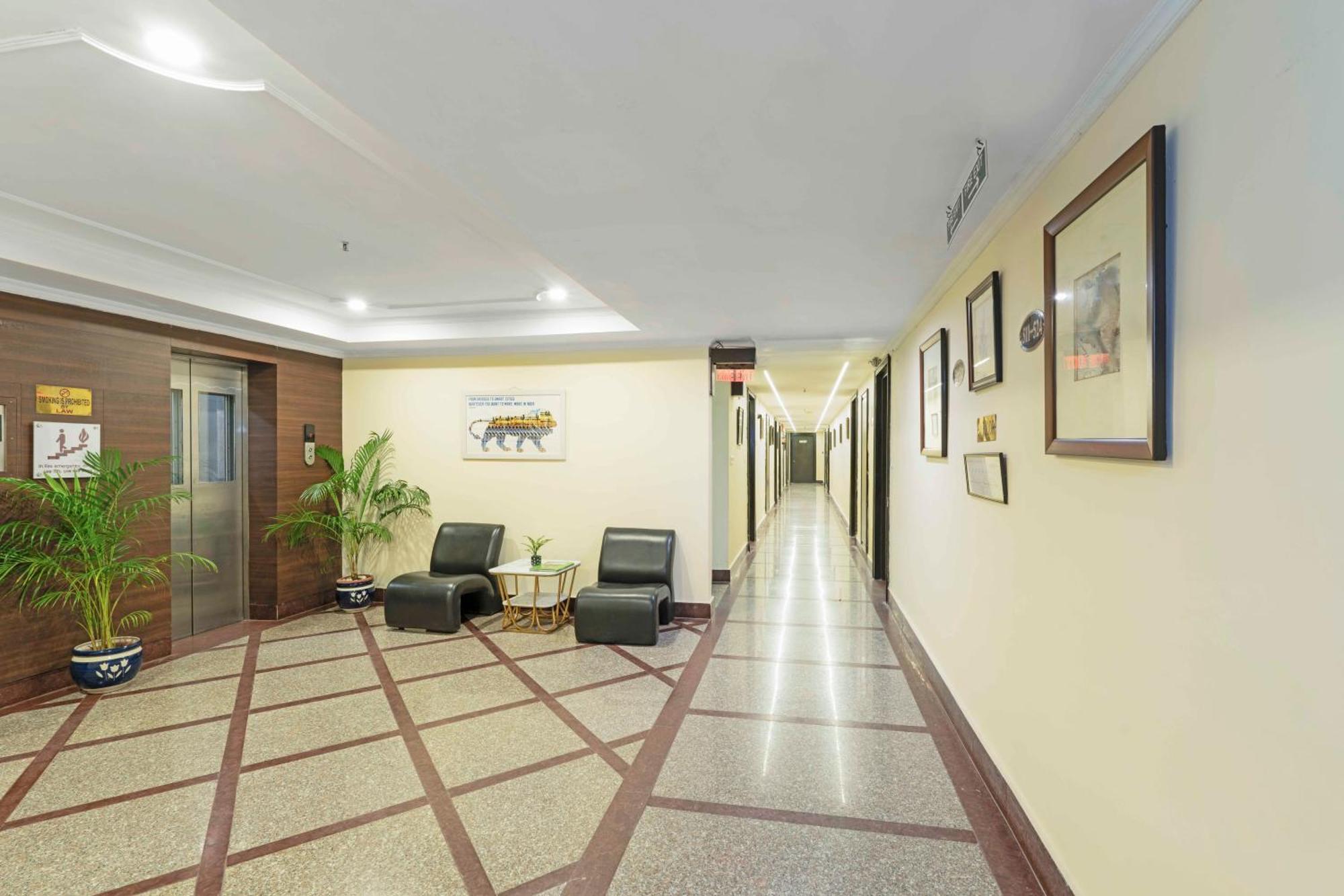 Indismart Hotel Kolkata Exterior photo